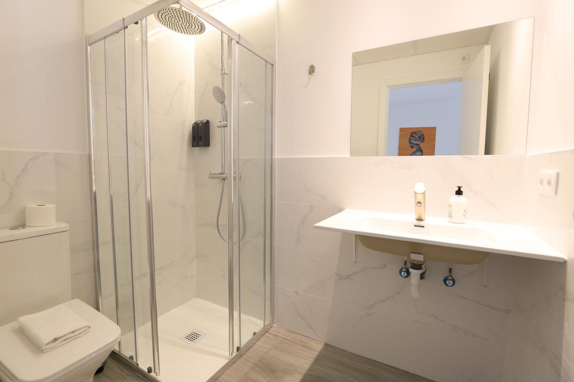 Coquetos Y Comodos A Pie De Calle Sagunto